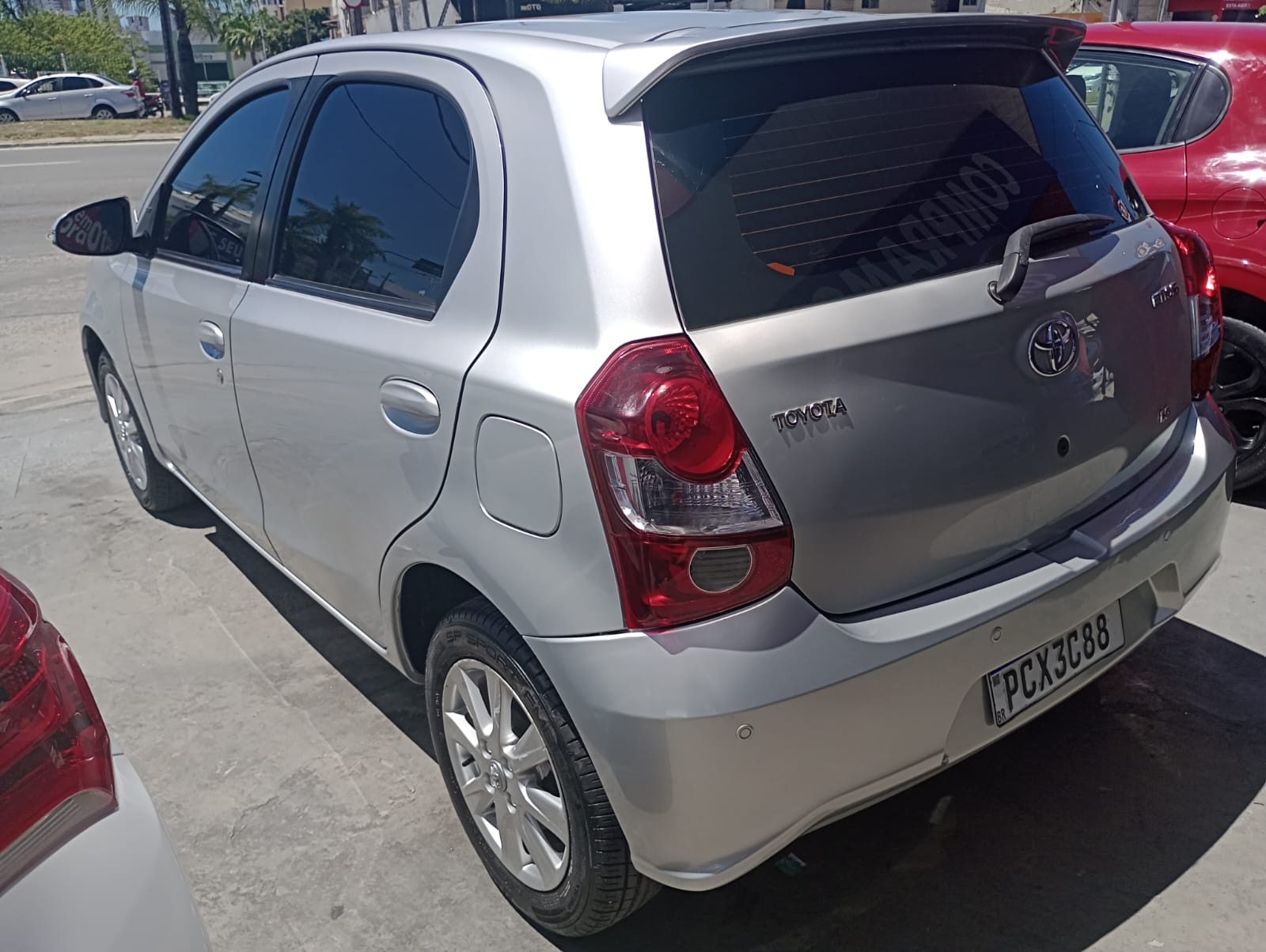 TOYOTA         ETIOS